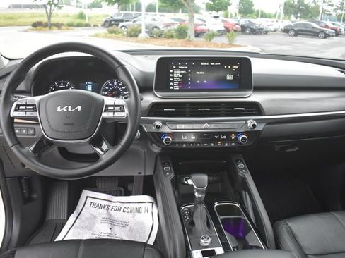 Used 2022 Kia Telluride EX w/ EX Premium Package FWD image 20
