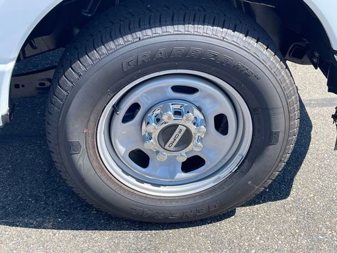 New 2025 Ford F350 XL w/ XL Chrome Package image 24