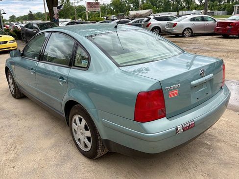Used 1999 Volkswagen Passat GLS FWD image 3