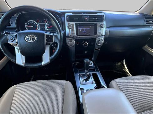 Used 2017 Toyota 4Runner SR5 AWD/4WD image 15