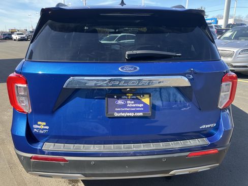 Used 2023 Ford Explorer XLT w/ Equipment Group 202A image 6