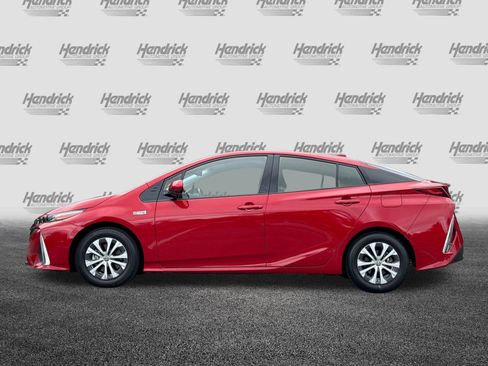 Used 2020 Toyota Prius Prime LE image 8