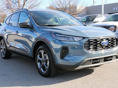 New 2026 Ford Escape ST-Line FWD image 4