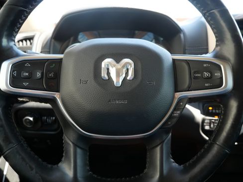 Used 2020 RAM 1500 Laramie AWD/4WD image 27