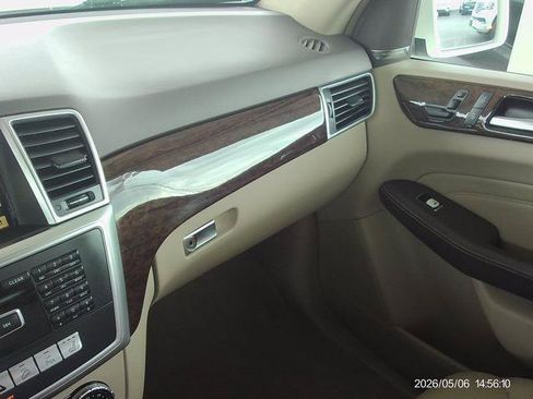 Used 2012 Mercedes-Benz ML 350 4MATIC w/ Premium 2 Pkg image 12