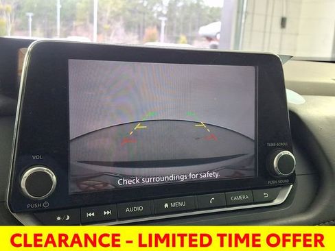 Used 2023 Nissan Rogue SV image 21