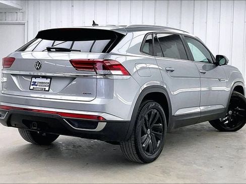 Used 2022 Volkswagen Atlas Cross Sport SE AWD/4WD image 12