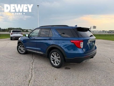 Used 2020 Ford Explorer XLT w/ Equipment Group 202A AWD/4WD image 10