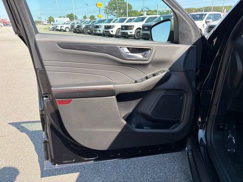 Certified 2023 Ford Escape ST-Line w/ Tech Pack #1 FWD image 14