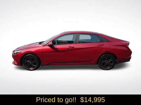Used 2023 Hyundai Elantra Blue FWD image 3