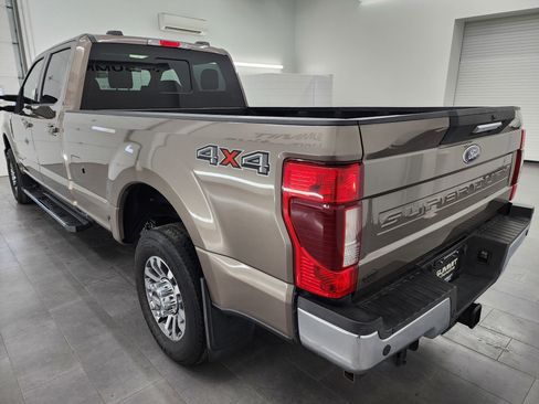 Used 2022 Ford F350 Lariat image 6