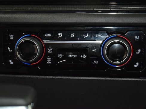 Used 2024 Chevrolet Silverado 1500 ZR2 w/ ZR2 Bison Edition image 32