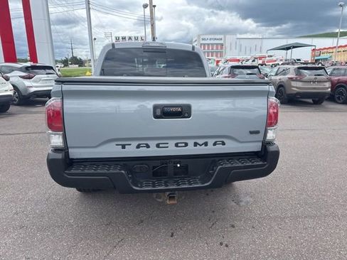 Used 2020 Toyota Tacoma TRD Off-Road AWD/4WD image 6