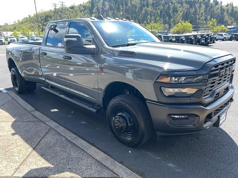 New 2026 RAM 3500 Tradesman image 5