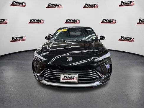 Used 2025 Buick Envista Preferred w/ Convenience I Package image 2