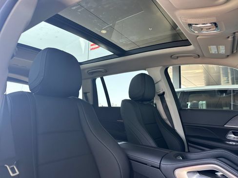 New 2026 Mercedes-Benz GLS 450 4MATIC image 17