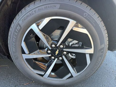 New 2026 Chevrolet Equinox EV LT image 39