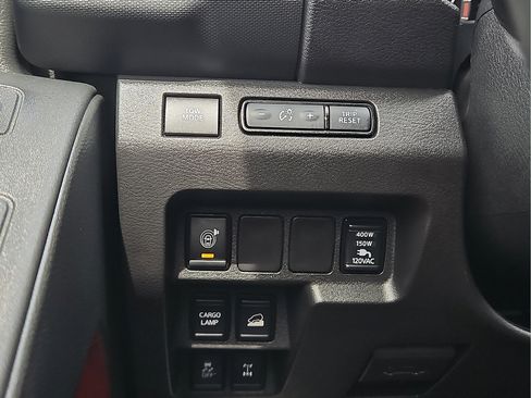 Used 2024 Nissan Frontier PRO-4X w/ Pro Convenience Package AWD/4WD image 15