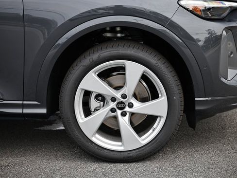 New 2025 Audi Q5 2.0T Premium Plus image 4