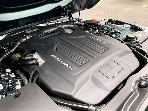 Used 2024 Jaguar F-TYPE R image 32