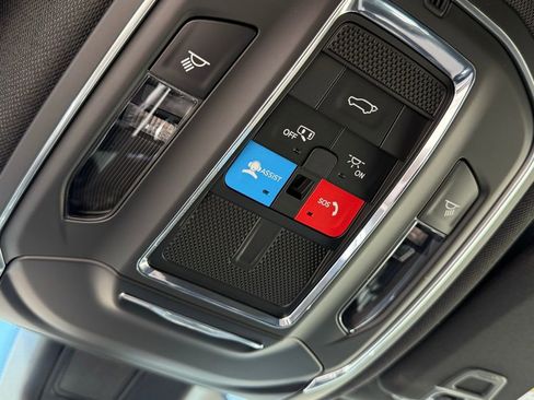 New 2025 Jeep Grand Cherokee L Limited w/ Trailer Tow Package image 22