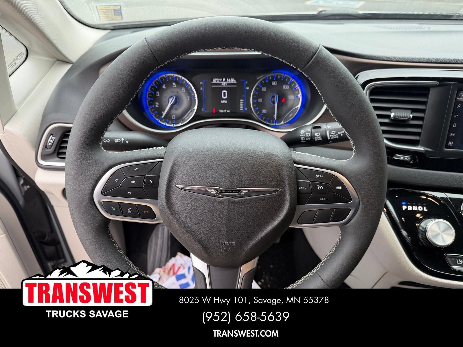 Used 2024 Chrysler Voyager LX FWD image 15