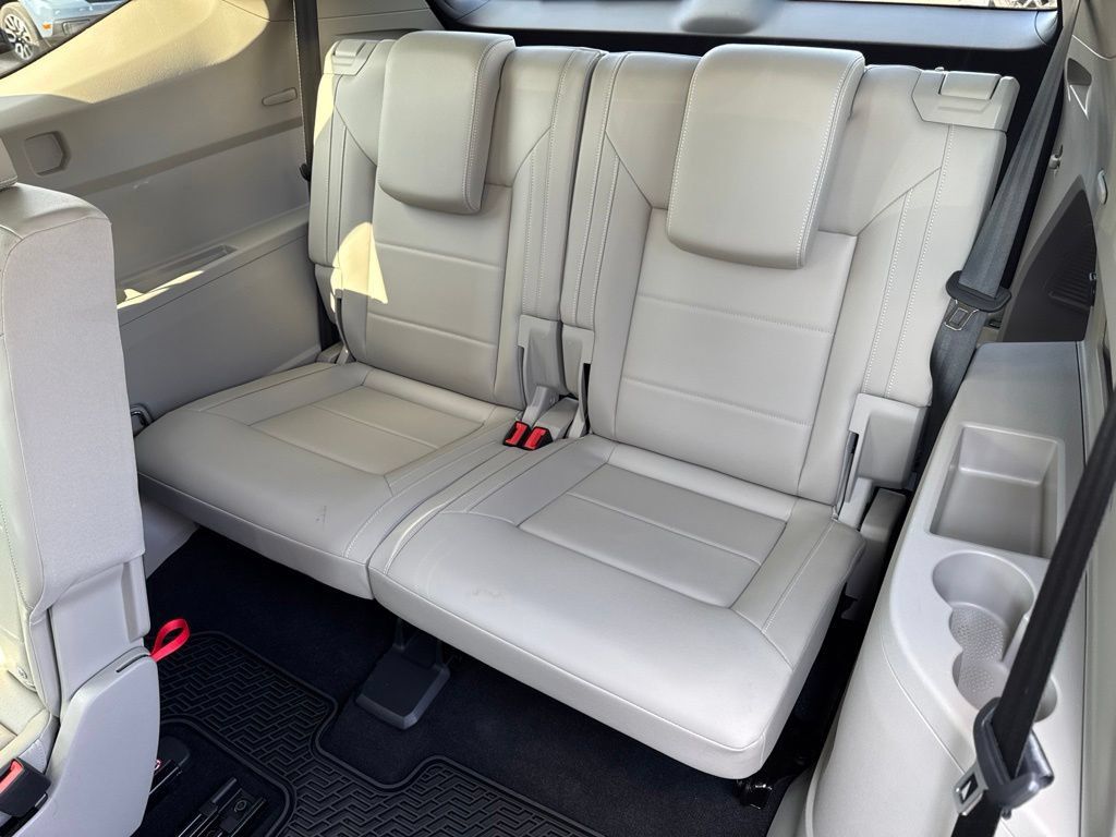 Used 2023 Volkswagen Atlas SE w/ Panoramic Sunroof Package FWD image 26