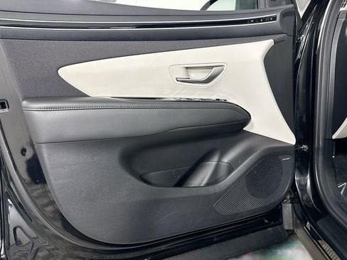 Used 2023 Hyundai Tucson Limited image 13