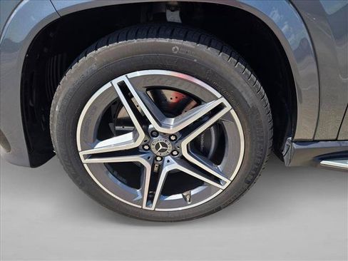 Certified 2026 Mercedes-Benz GLS 450 4MATIC image 21