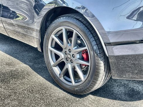 Used 2025 Land Rover Range Rover Velar Dynamic HSE image 11