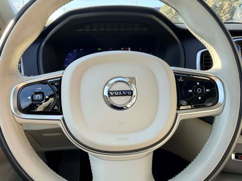 Certified 2025 Volvo XC90 B6 Plus w/ Protection Package image 20