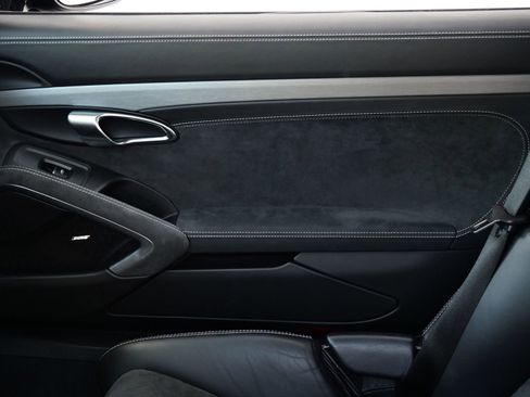 Used 2018 Porsche 911 GT3 image 14