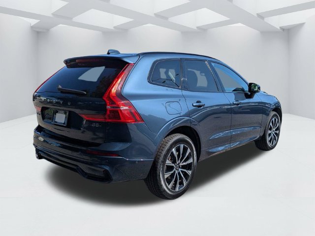 Certified 2025 Volvo XC60 B5 Plus AWD/4WD image 5