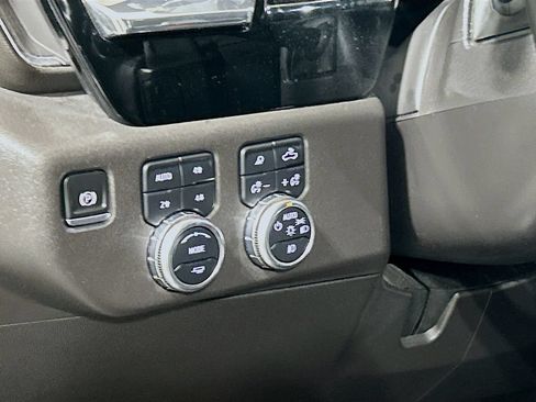 Used 2024 GMC Sierra 1500 Elevation w/ Elevation Premium Package AWD/4WD image 8