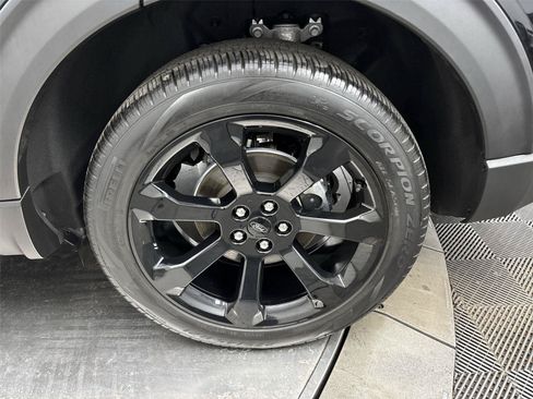 Used 2023 Ford Explorer ST-Line w/ Class IV Trailer Tow Package AWD/4WD image 27