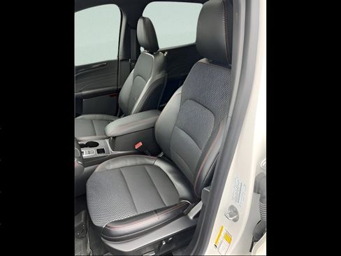 Used 2024 Ford Escape ST-Line Select w/ Tech Pack #2 AWD/4WD image 9