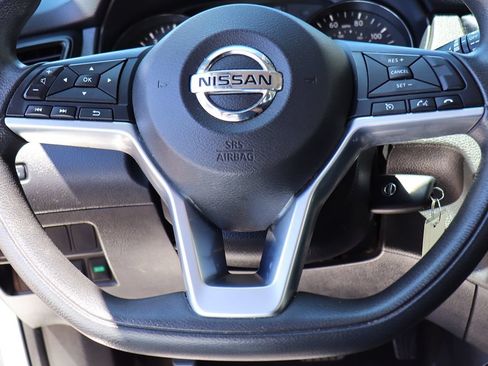 Used 2017 Nissan Rogue S AWD/4WD image 52