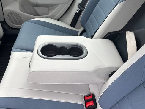 New 2026 Volkswagen Jetta SE FWD image 11
