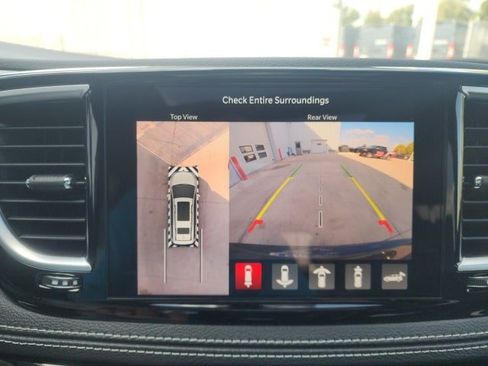 New 2026 Chrysler Pacifica Limited w/ S Appearance Package image 5