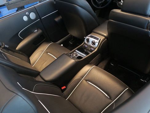 Used 2016 Rolls-Royce Dawn image 31