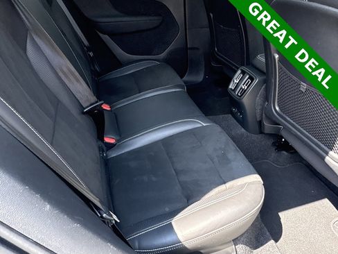 Used 2021 Volvo XC40 P8 Recharge w/ Advanced Package image 28
