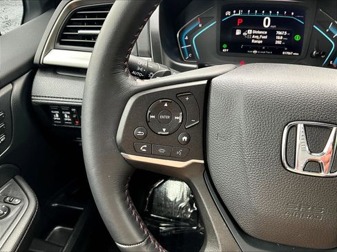Used 2024 Honda Odyssey Sport image 10