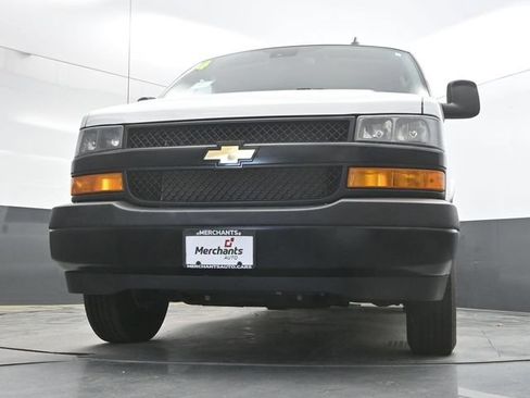 Used 2024 Chevrolet Express 3500 LS RWD image 33