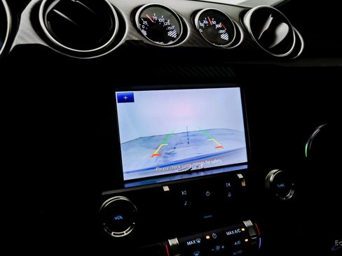 Used 2022 Ford Mustang Shelby GT500 w/ Carbon Fiber Track Pack image 64