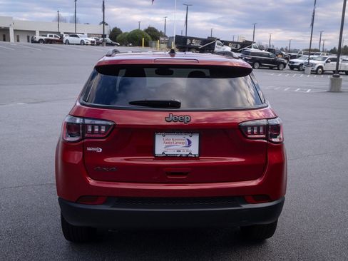 New 2026 Jeep Compass Latitude image 8