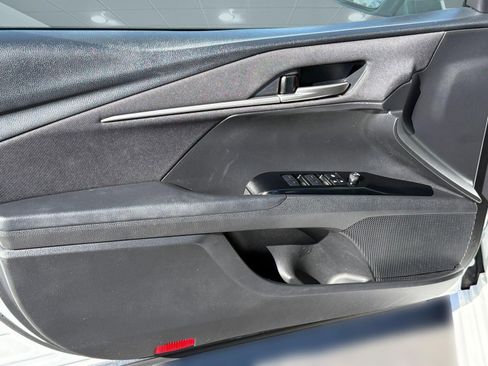 Used 2025 Toyota Camry LE image 27