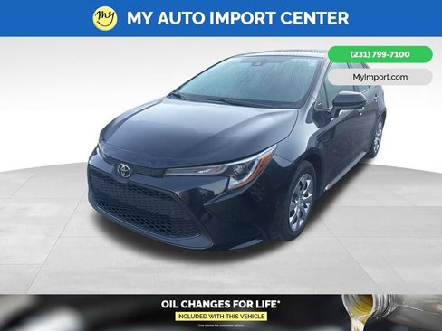 Used 2020 Toyota Corolla LE FWD image 3
