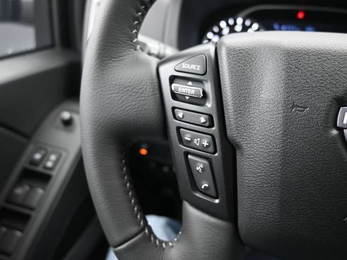 Used 2025 Nissan Frontier SV w/ SV Convenience Package AWD/4WD image 28