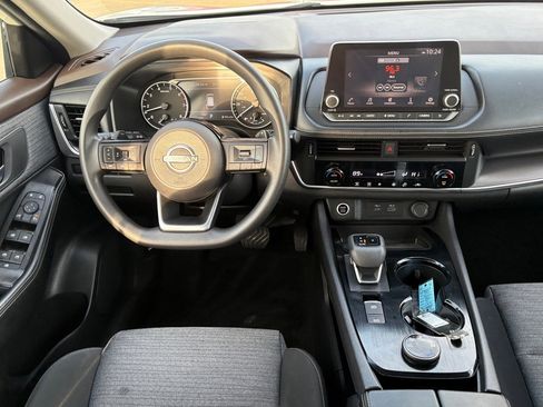 Certified 2023 Nissan Rogue SV image 17