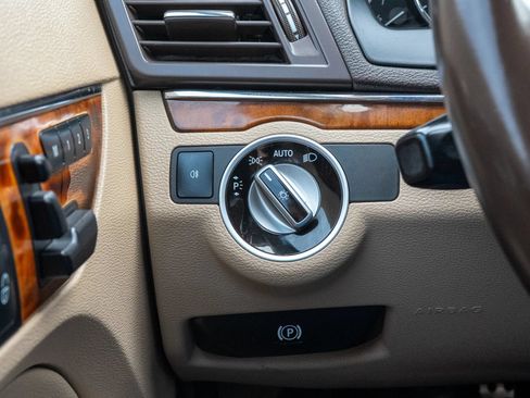 Used 2012 Mercedes-Benz E 350 Cabriolet image 36